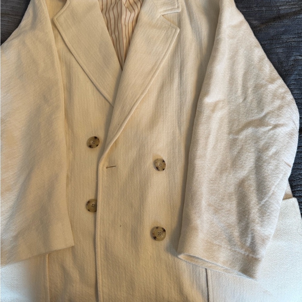 Zara Women's Cream linen blazer